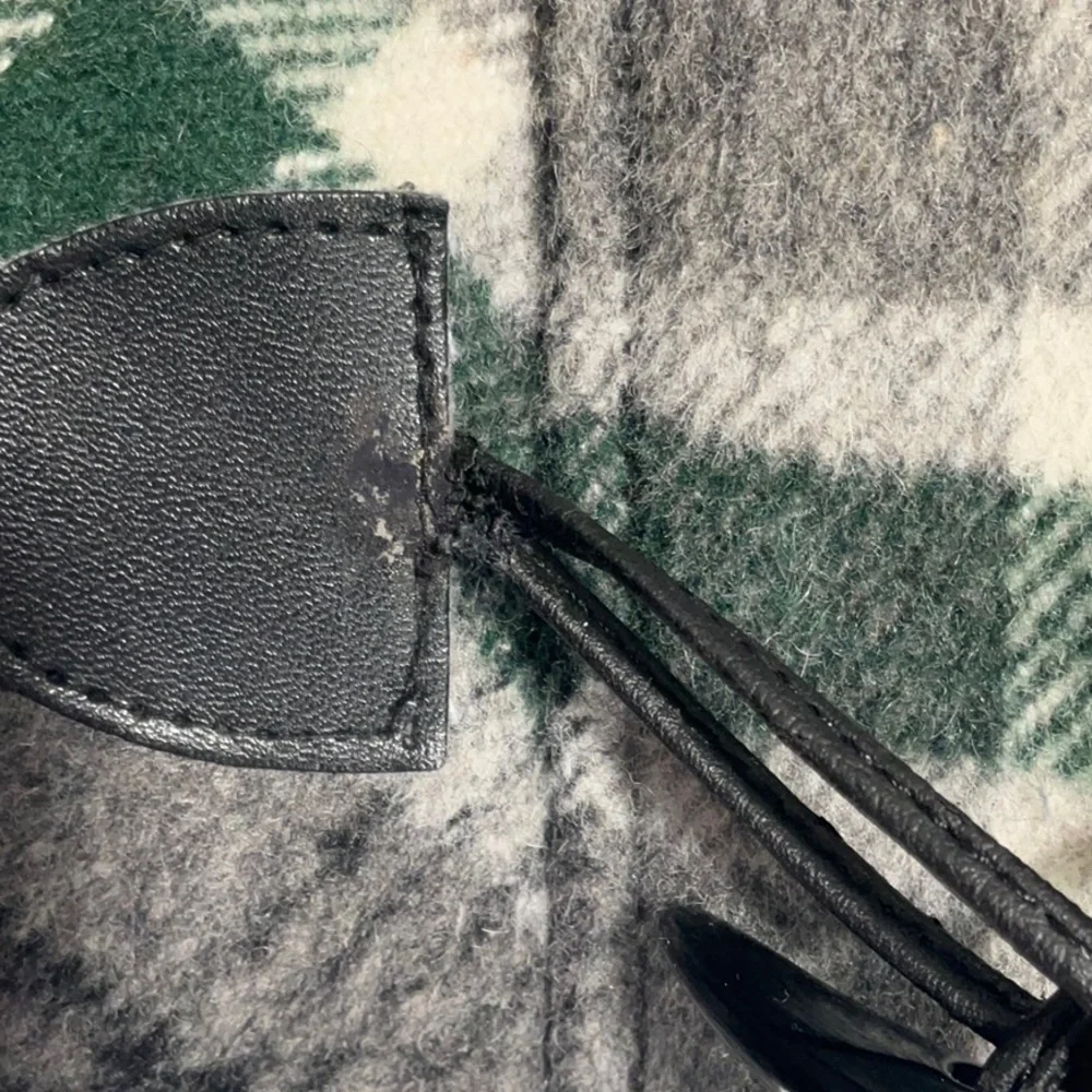 GH Bass Wool Blend Coat Green Gray Plaid Horn Toggle Buttons-Size L